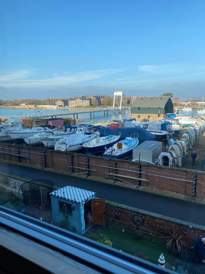 Stunning Marina apartment location location location Gosport Esterno foto