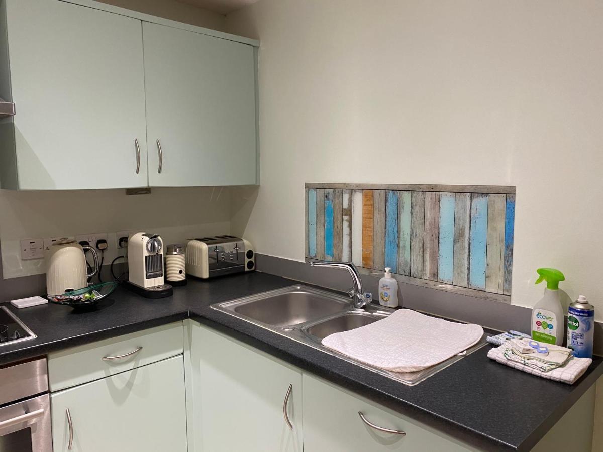 Stunning Marina apartment location location location Gosport Esterno foto