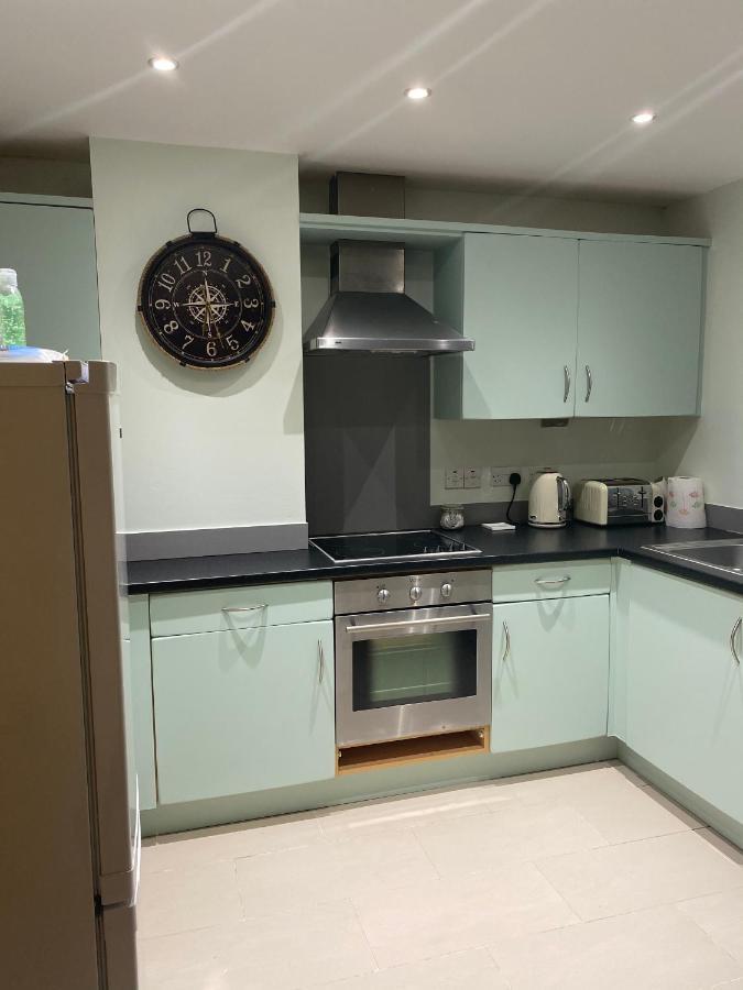 Stunning Marina apartment location location location Gosport Esterno foto