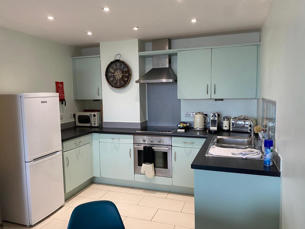 Stunning Marina apartment location location location Gosport Esterno foto