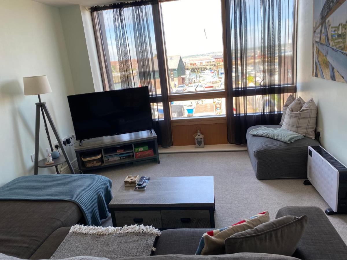 Stunning Marina apartment location location location Gosport Esterno foto