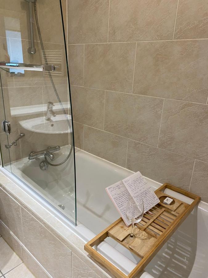 Stunning Marina apartment location location location Gosport Esterno foto