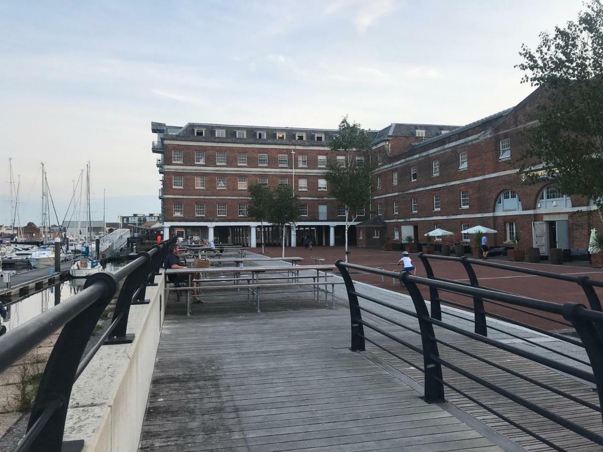 Stunning Marina apartment location location location Gosport Esterno foto