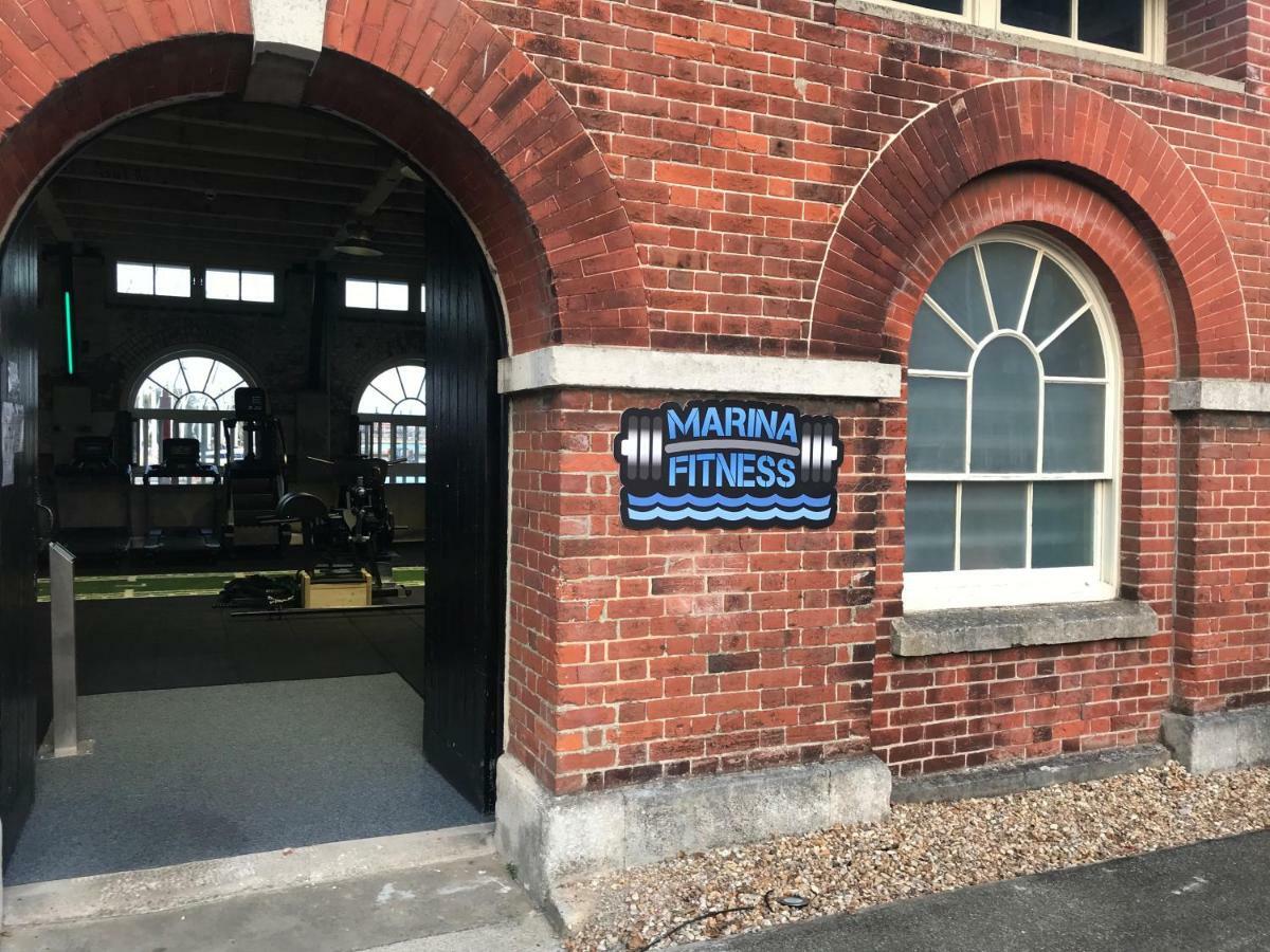 Stunning Marina apartment location location location Gosport Esterno foto